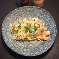 Паста с креветками и цукини